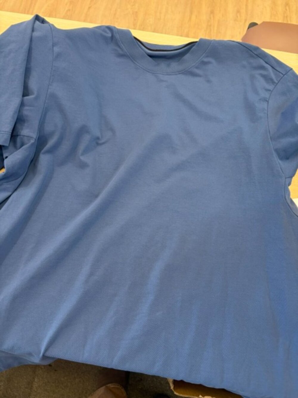 Lululemon Men's Medium Blue XL shirt
